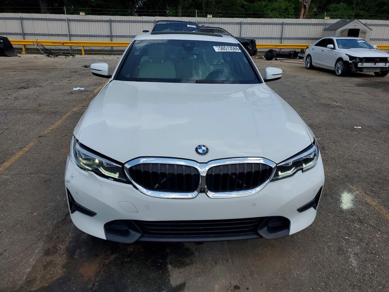 2021 BMW 330I - zdjęcie 5