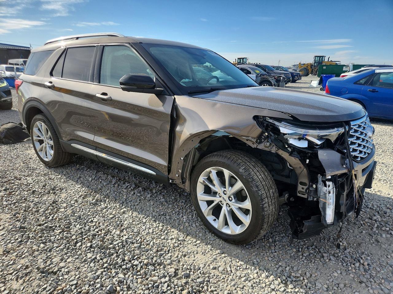 2021 Ford Explorer Platinum - zdjęcie 4