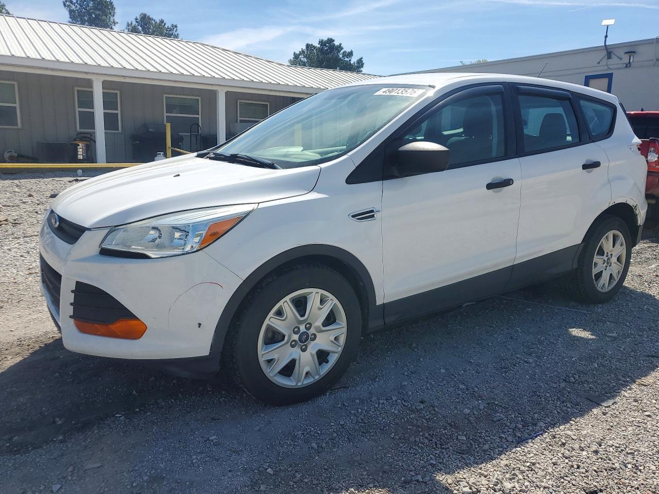 2014 Ford Escape S - zdjęcie główne