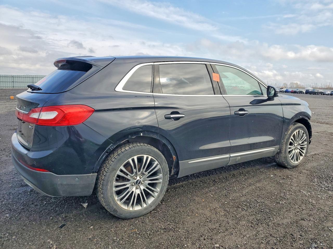 2016 Lincoln Mkx Reserve - zdjęcie 3