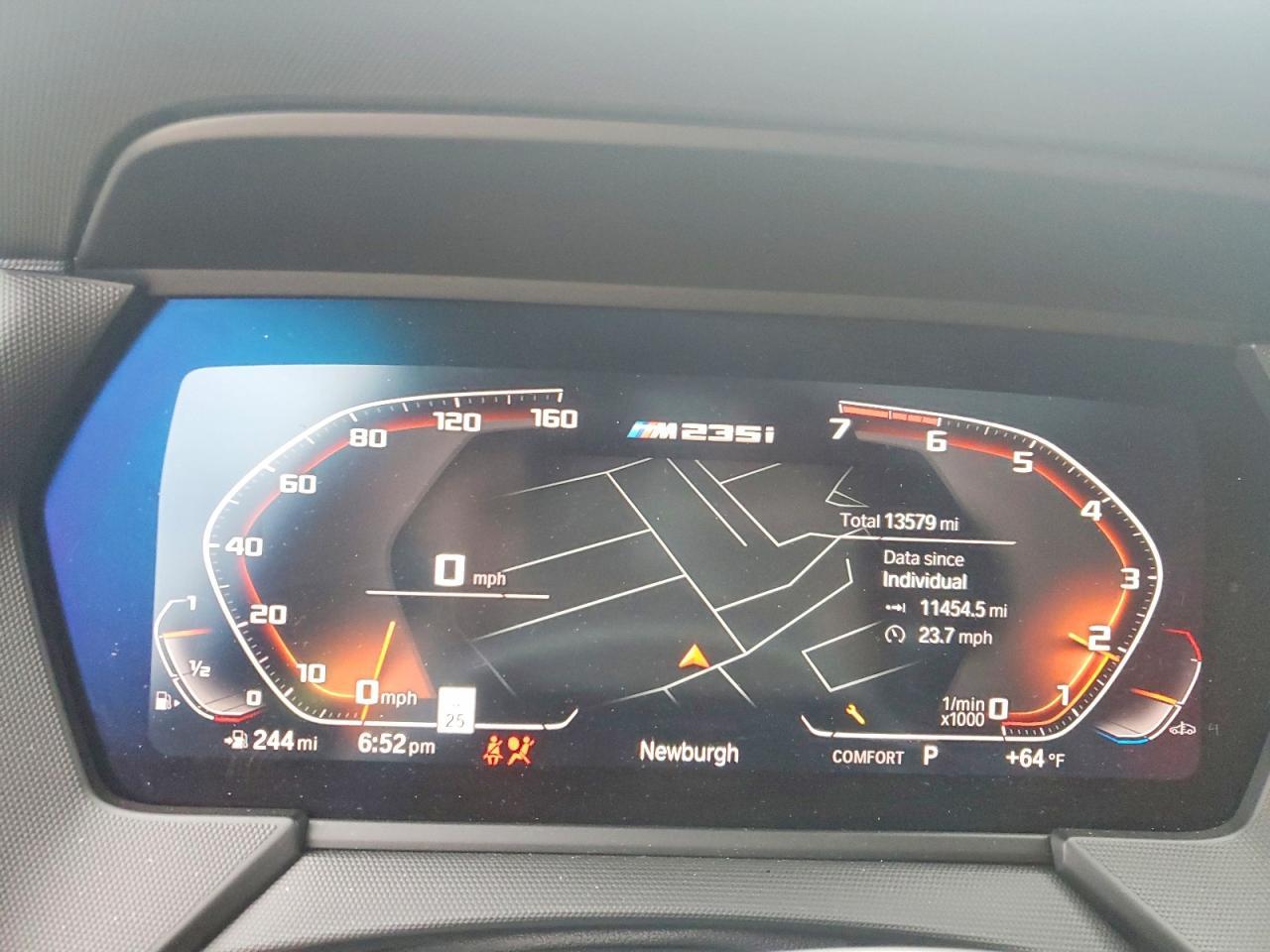 2024 BMW M235Xi - zdjęcie 9
