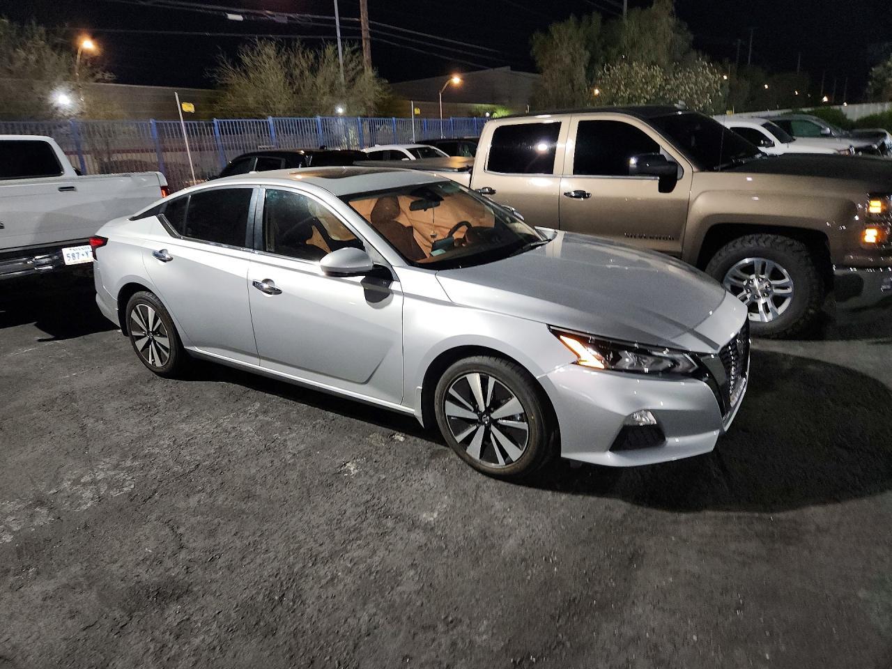 2021 Nissan Altima Sv - zdjęcie 4