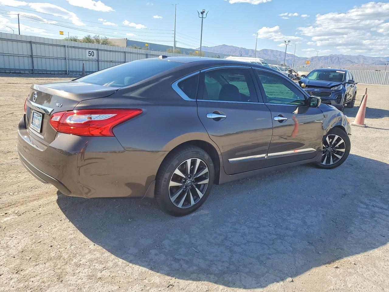2016 Nissan Altima 2.5 Sv - zdjęcie 3