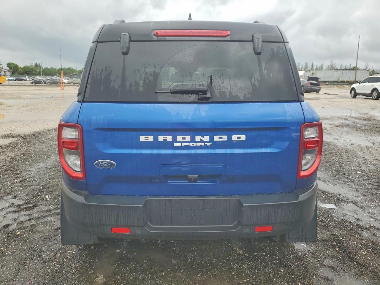 2024 Ford Bronco Sport Outer Banks - zdjęcie 6