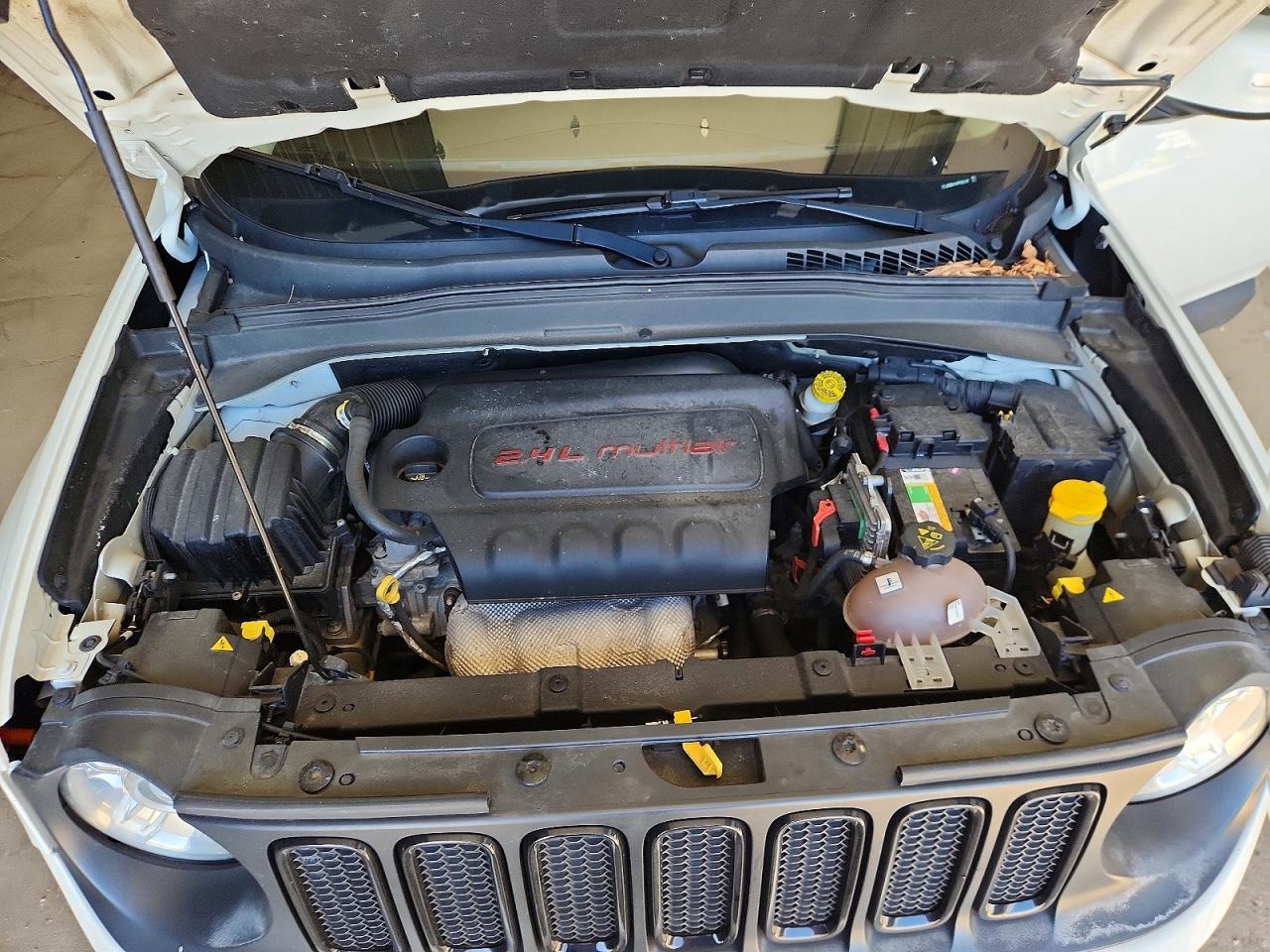 2017 Jeep Renegade Latitude - zdjęcie 12