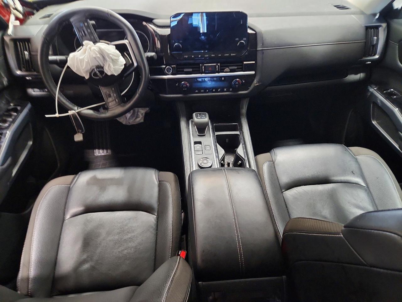 2024 Nissan Pathfinder Sl - zdjęcie 8