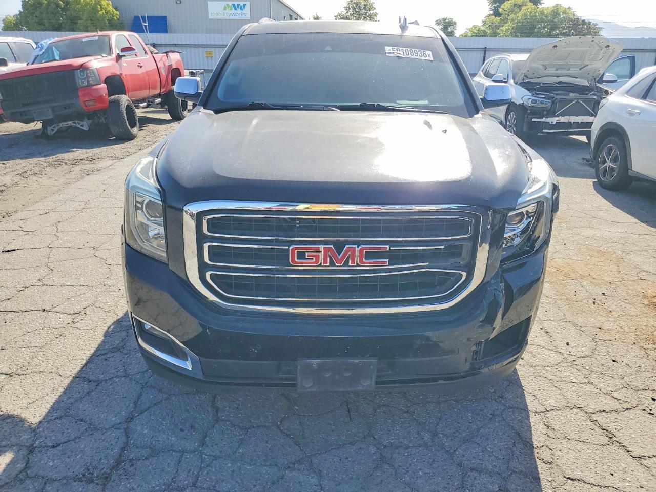 2018 GMC Yukon Slt - zdjęcie 5