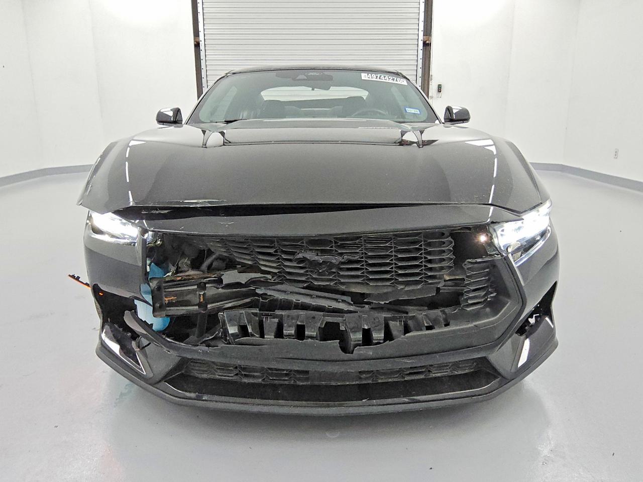 2024 Ford Mustang - zdjęcie 5