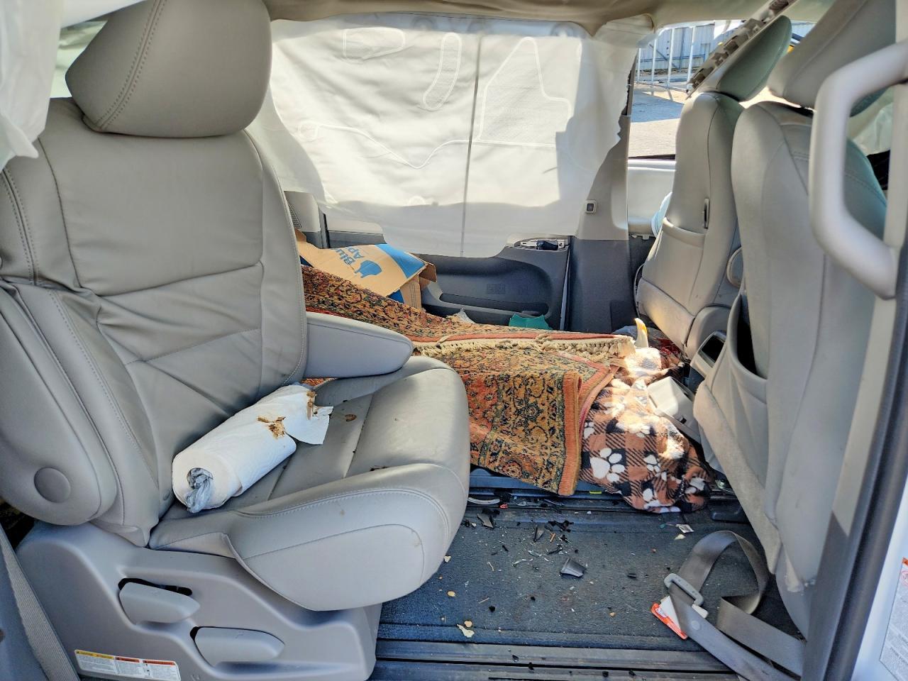 2016 Toyota Sienna Xle 8-Passenger - zdjęcie 11