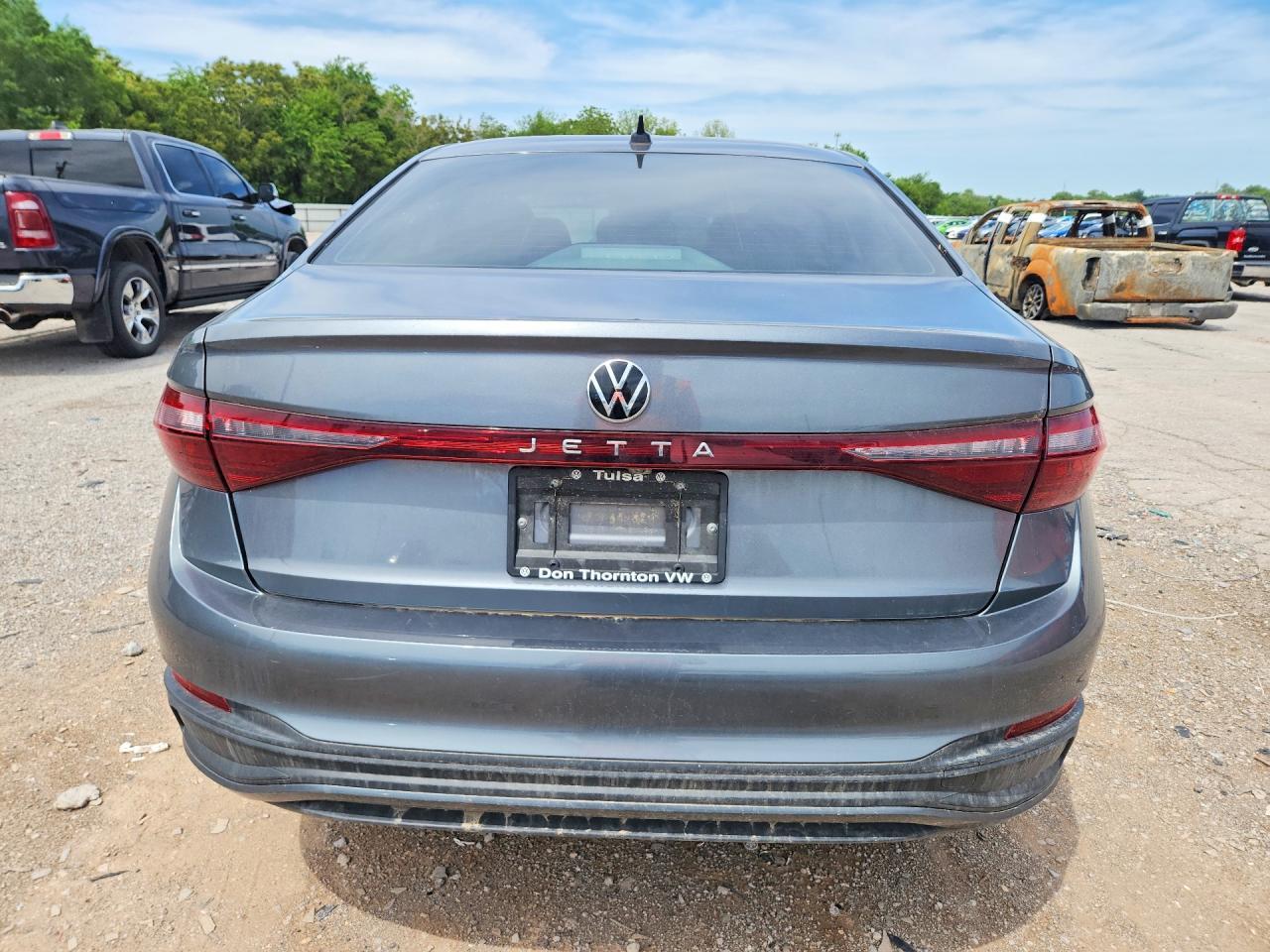 2025 Volkswagen Jetta S - zdjęcie 6