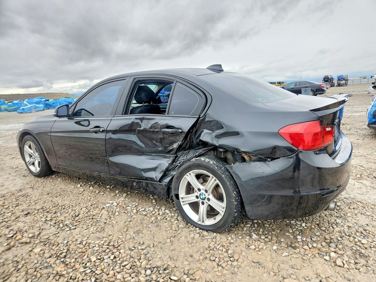 2015 BMW 320 I xDrive - zdjęcie 2