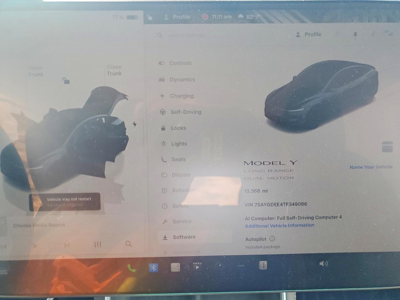 2026 Tesla Model Y - zdjęcie 9