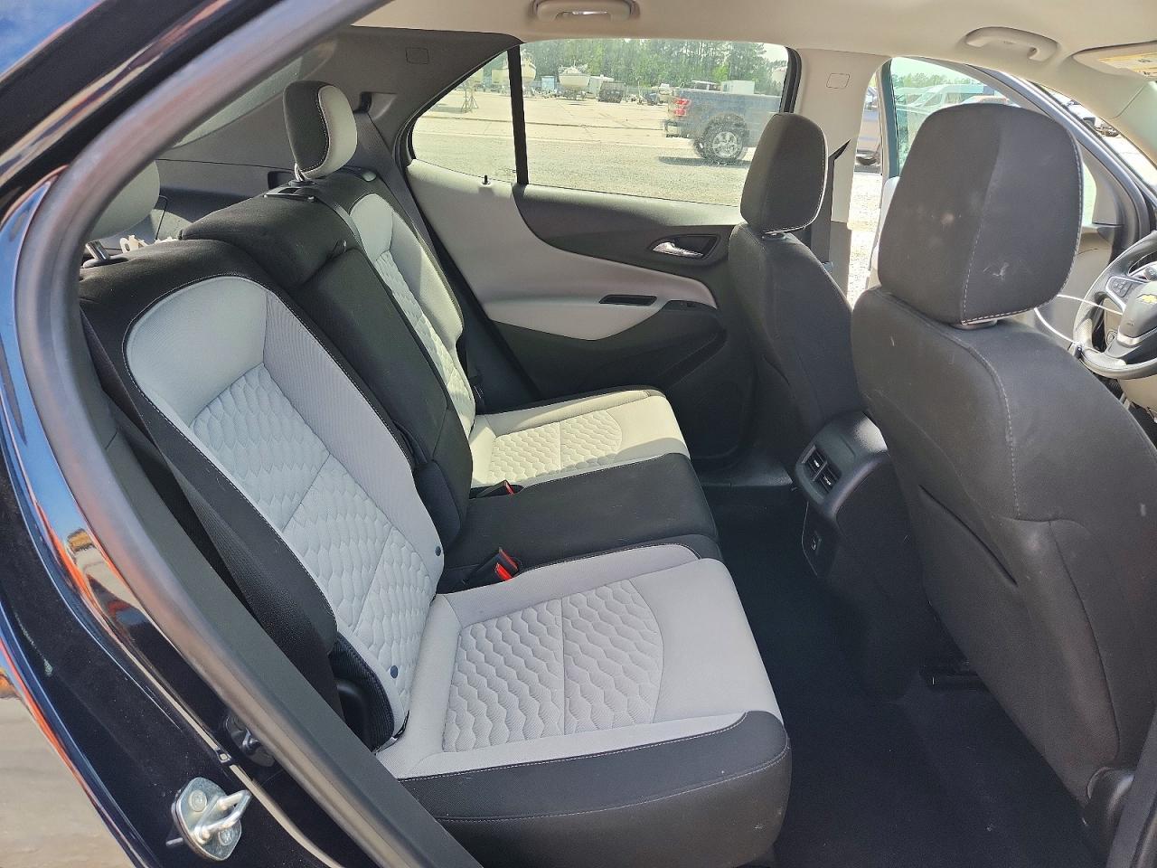 2020 Chevrolet Equinox Ls - zdjęcie 11