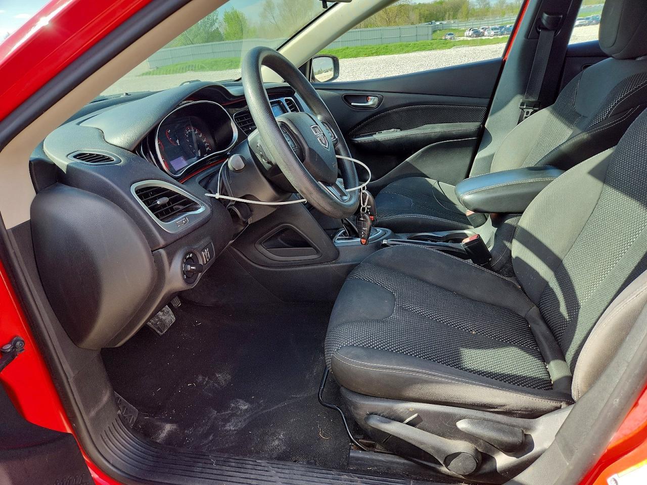 2016 Dodge Dart Sxt - zdjęcie 7