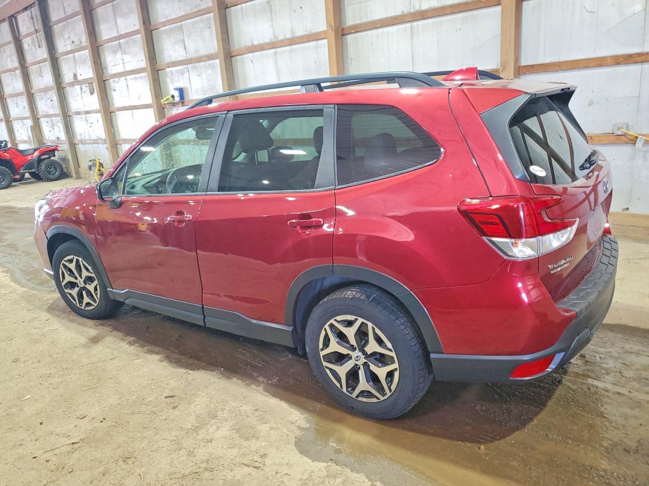 2020 Subaru Forester Premium - zdjęcie 2