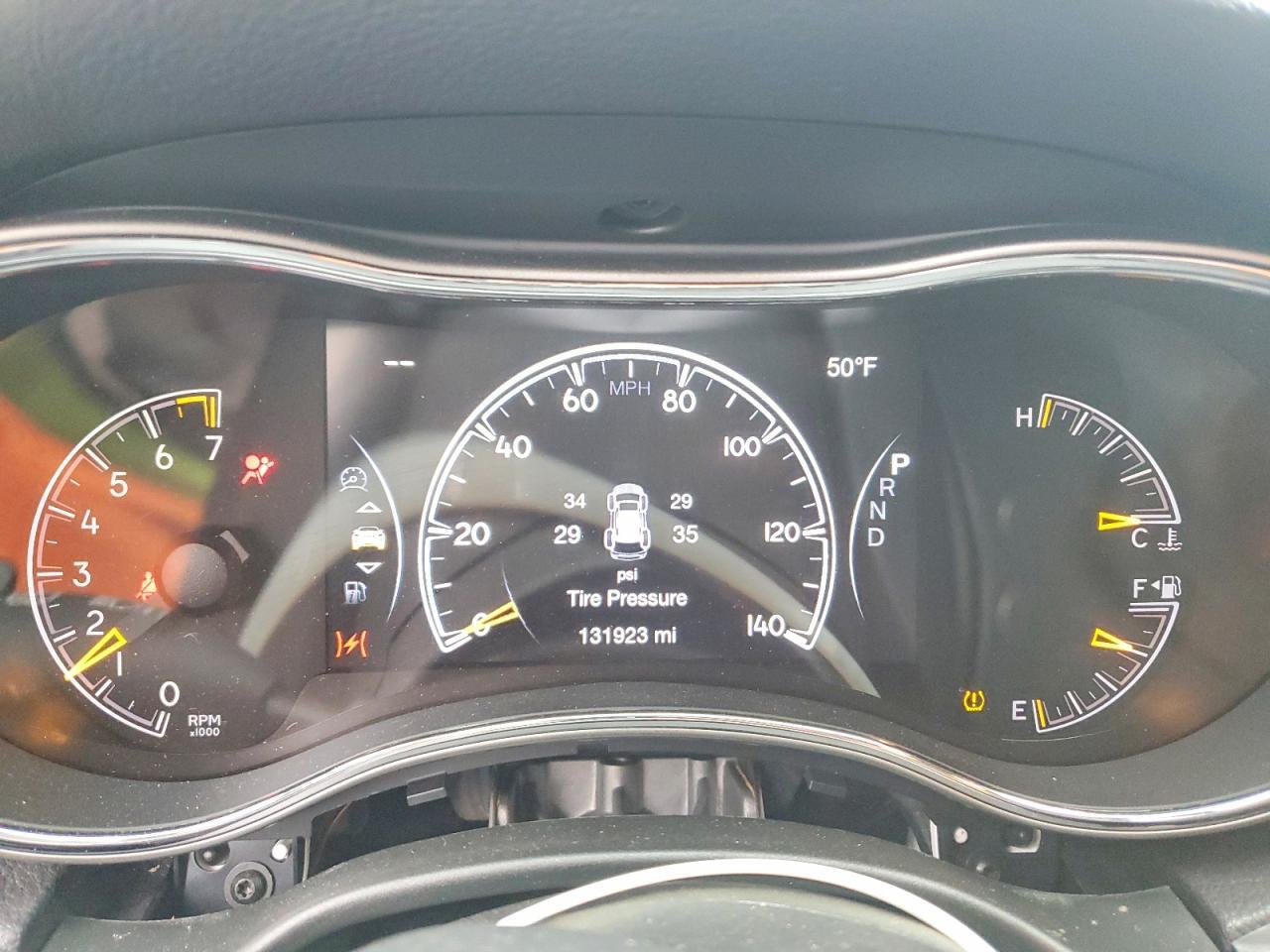 2019 Jeep Grand Cherokee Laredo - zdjęcie 9