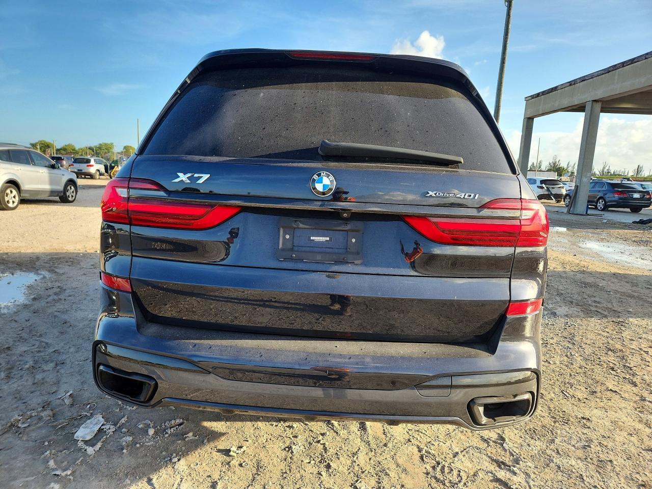 2022 BMW X7 xDrive40I - zdjęcie 6