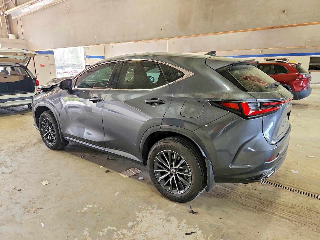 2025 Lexus Nx 250 Premium - zdjęcie 2