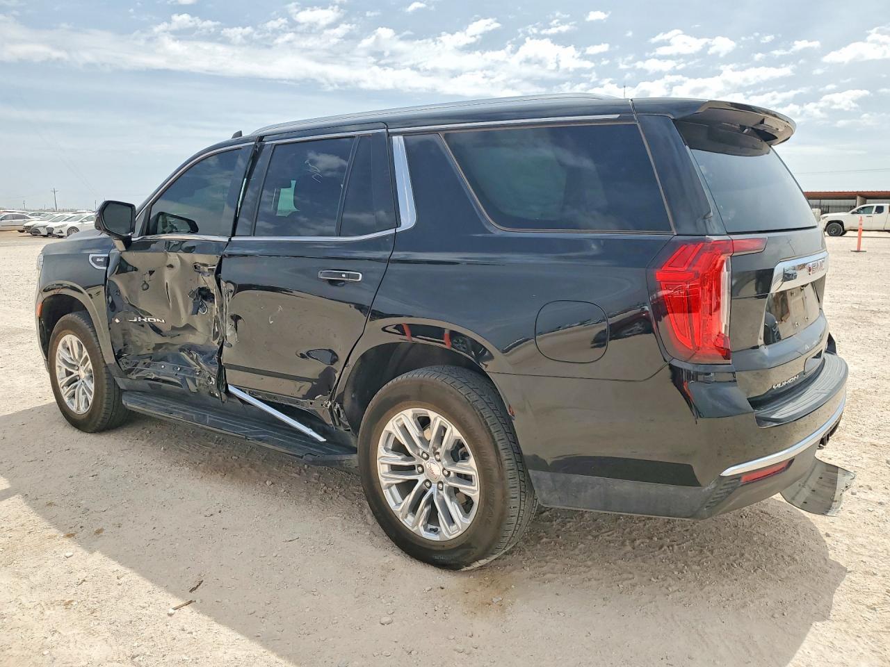 2021 GMC Yukon Elevation - zdjęcie 2