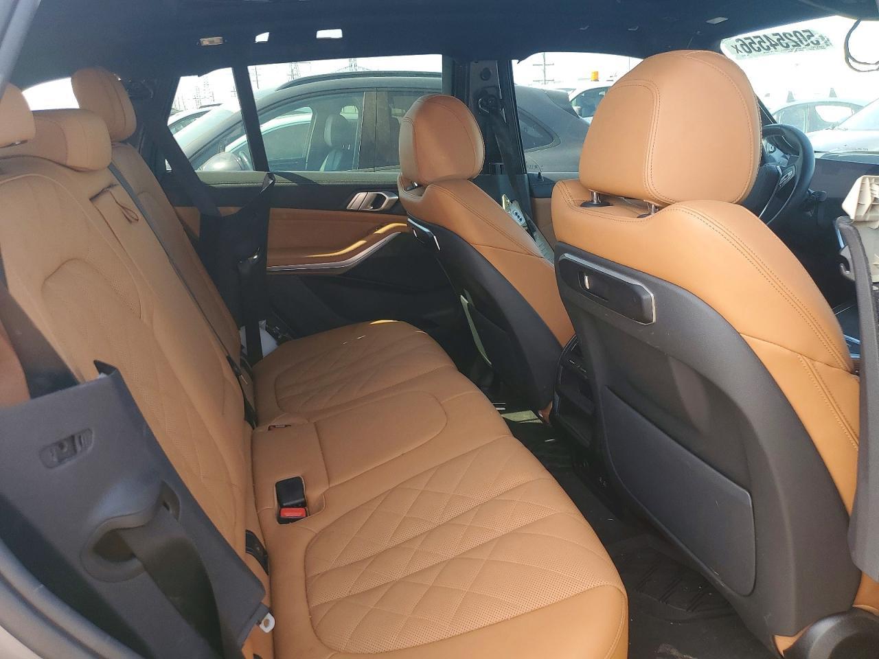 2025 BMW X5 xDrive40I - zdjęcie 10