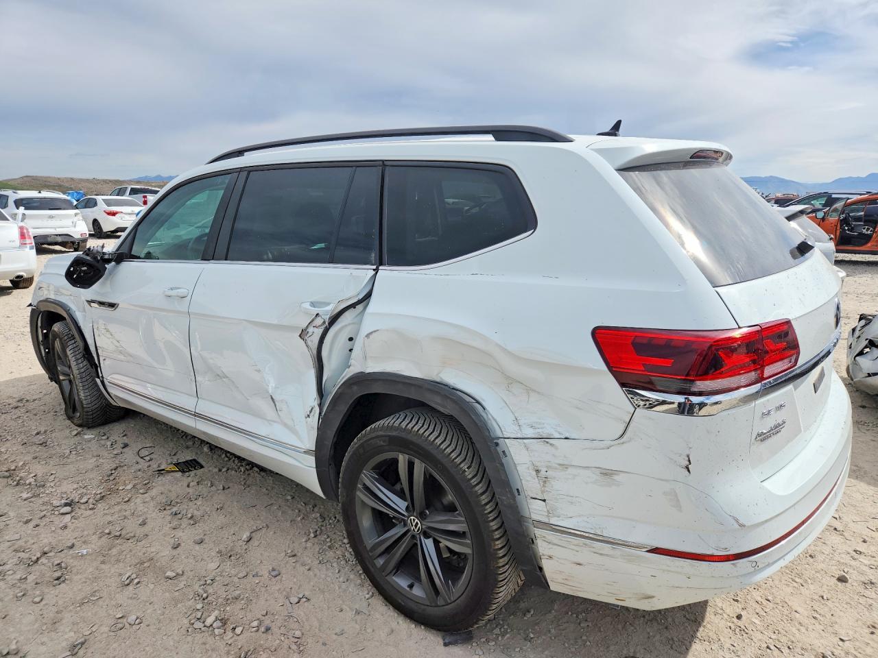 2021 Volkswagen Atlas Se - zdjęcie 2