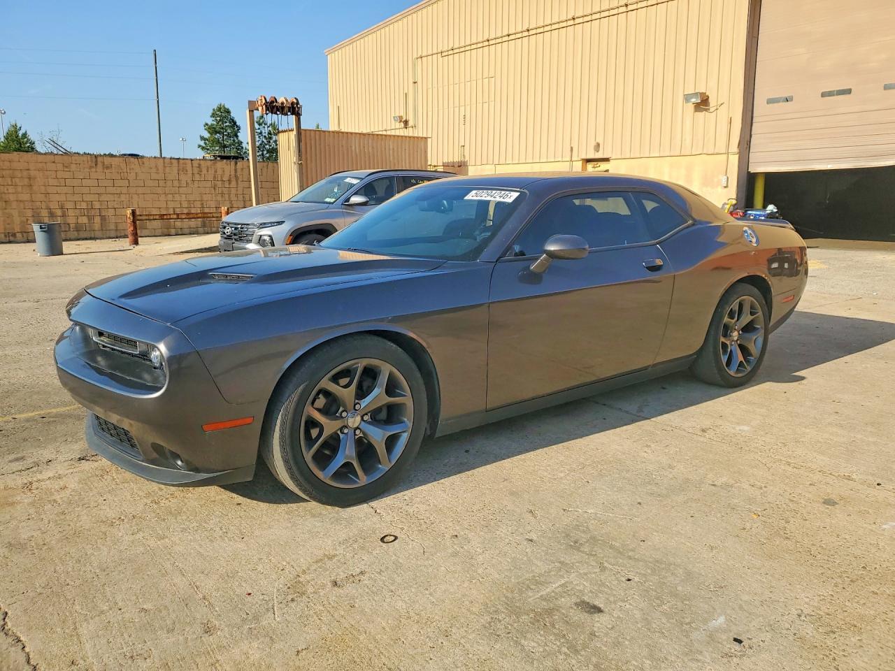 2016 Dodge Challenger Sxt - zdjęcie główne