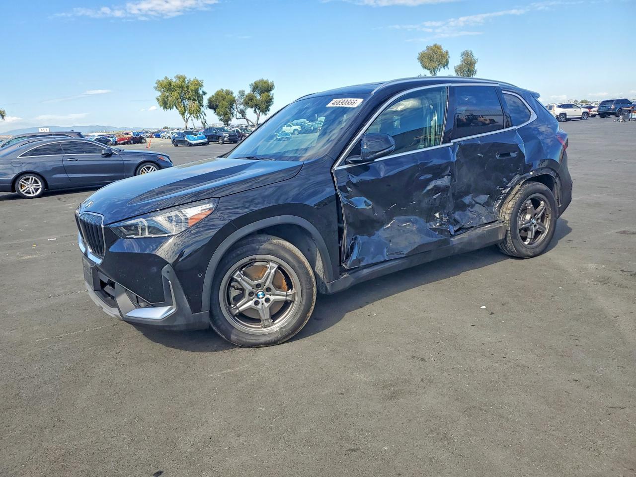 2023 BMW X1 xDrive28I - zdjęcie główne