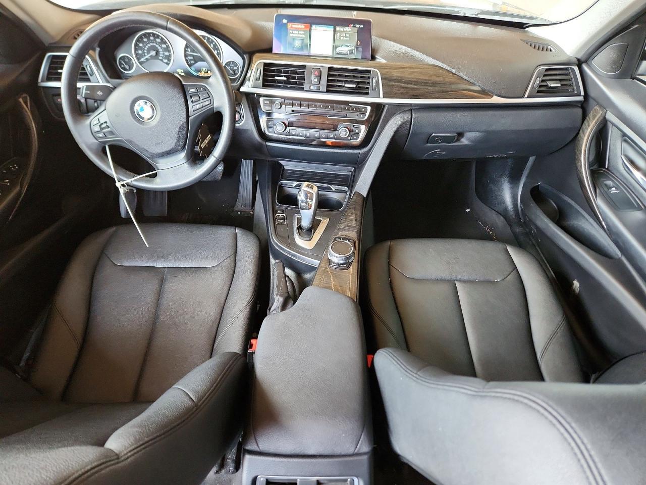 2018 BMW Seria 3 320i - zdjęcie 8