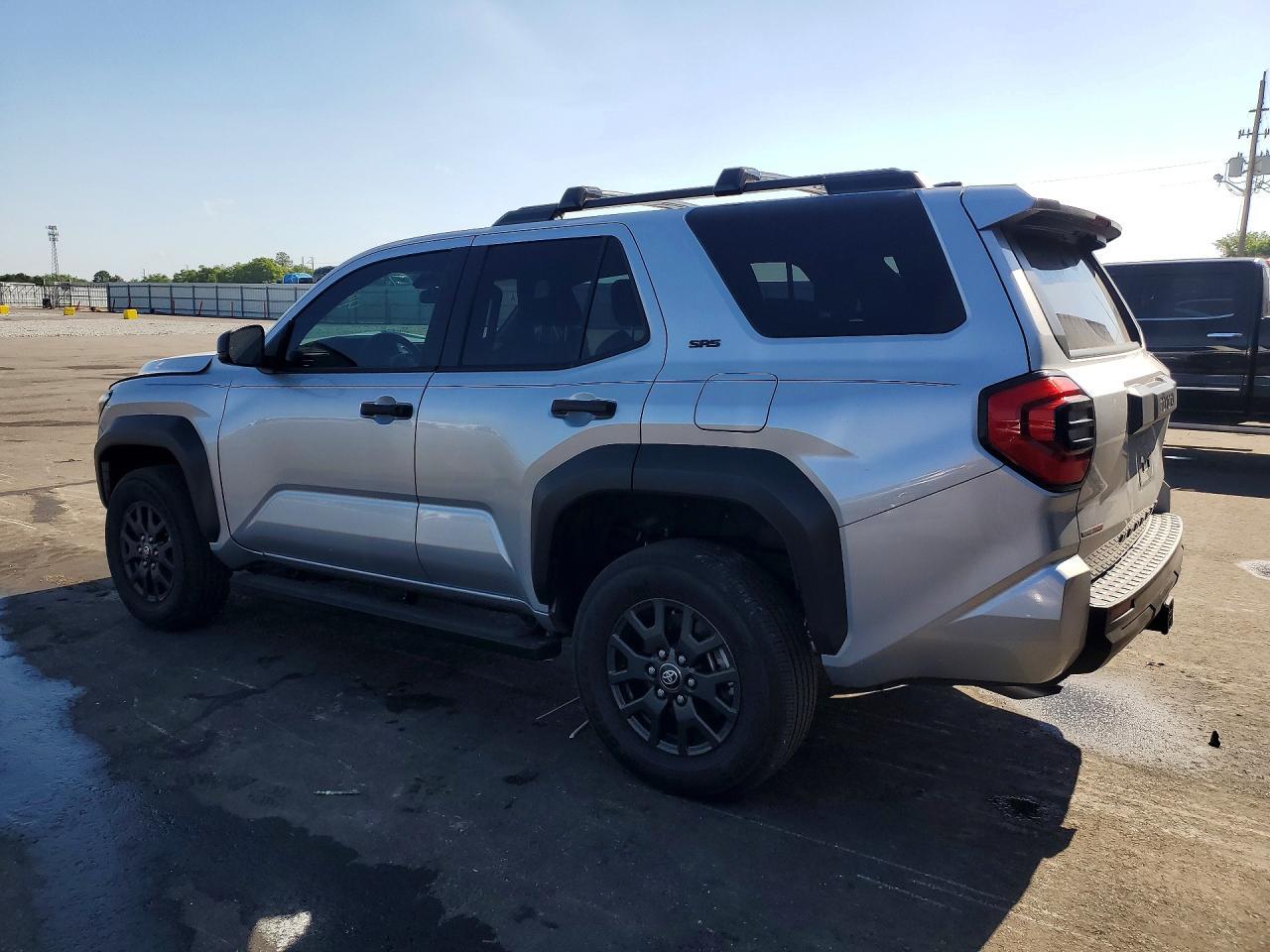 2025 Toyota 4Runner Sr5 - zdjęcie 2