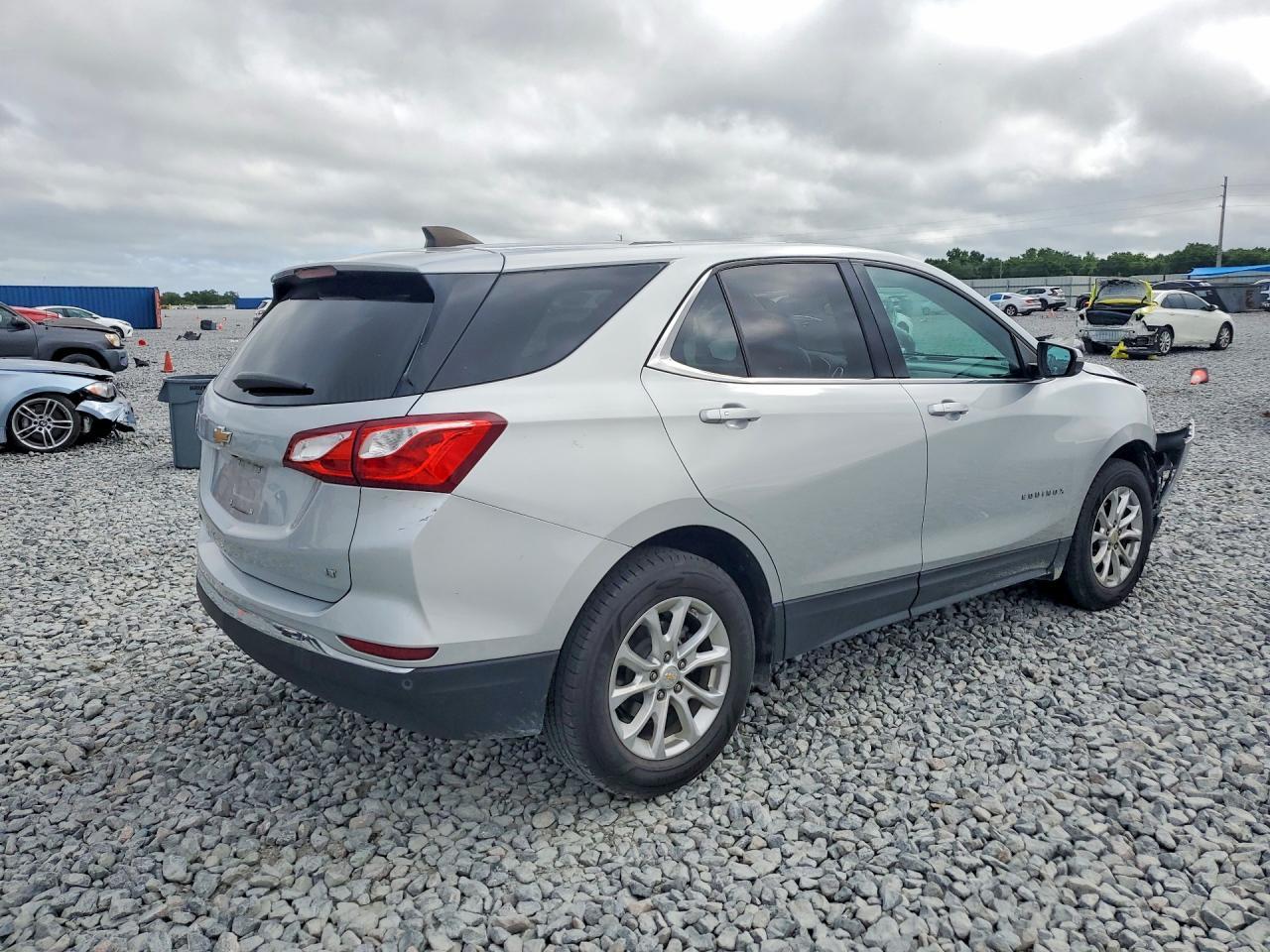 2018 Chevrolet Equinox Lt - zdjęcie 3
