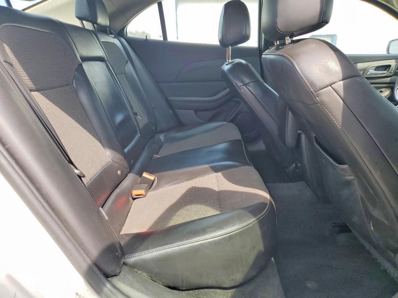 2014 Chevrolet Malibu 2Lt - zdjęcie 10