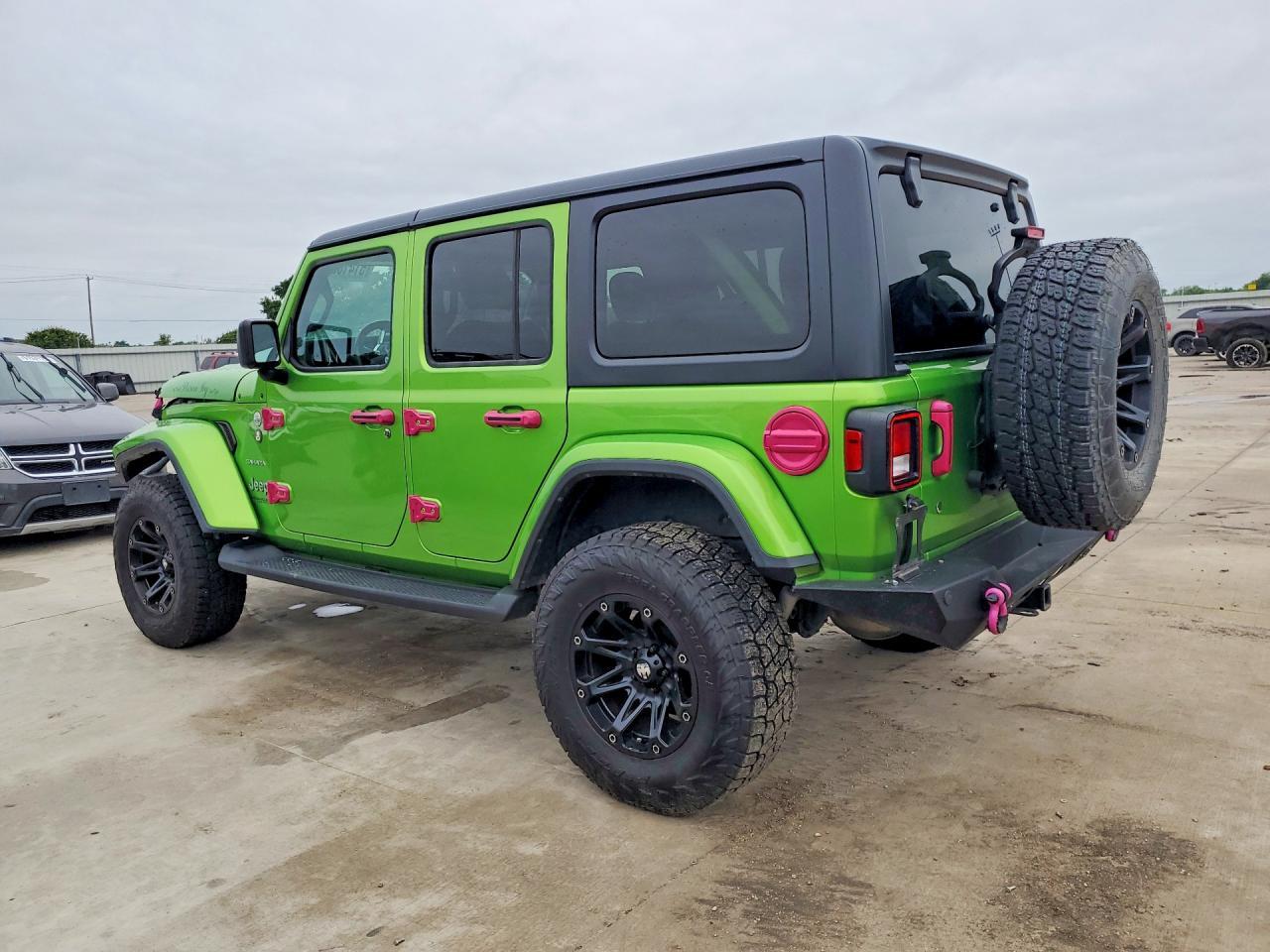 2018 Jeep Wrangler Unlimited Sahara - zdjęcie 2