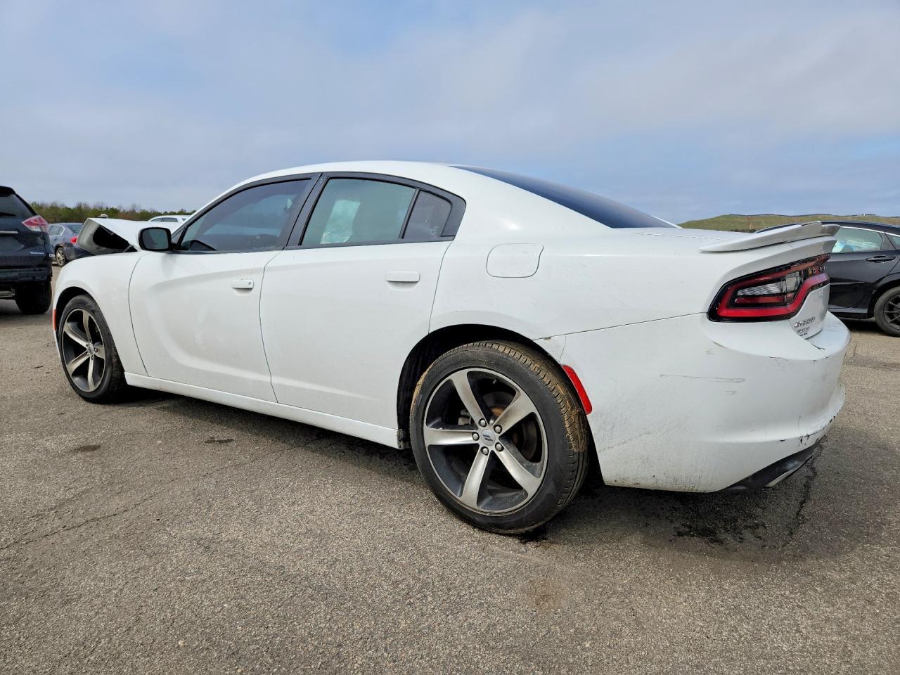 2017 Dodge Charger Se - zdjęcie 2