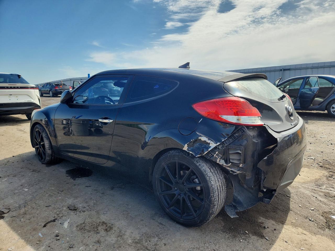 2015 Hyundai Veloster Re:flex - zdjęcie 2