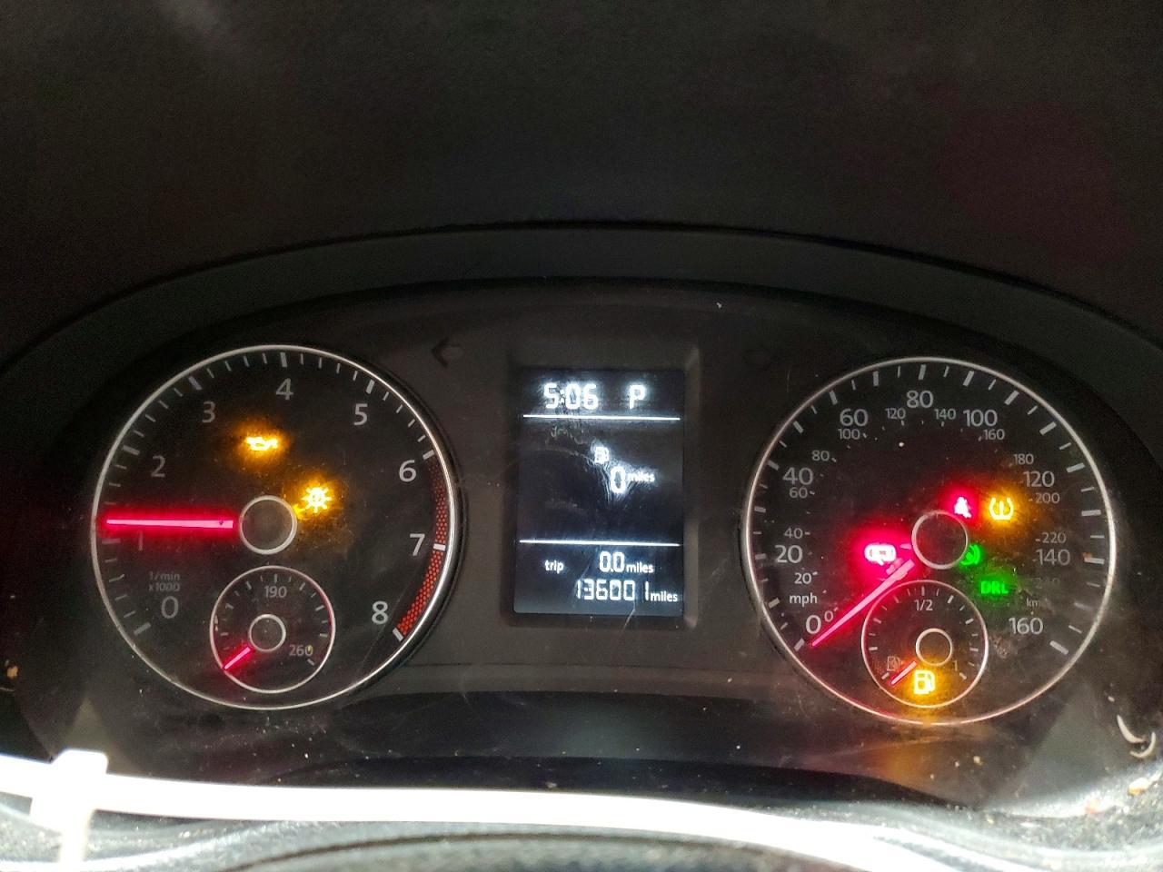 2015 Volkswagen Passat S - zdjęcie 9