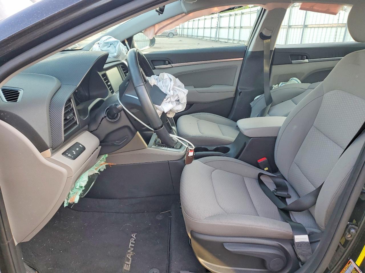 2020 Hyundai Elantra Value Edition - zdjęcie 7
