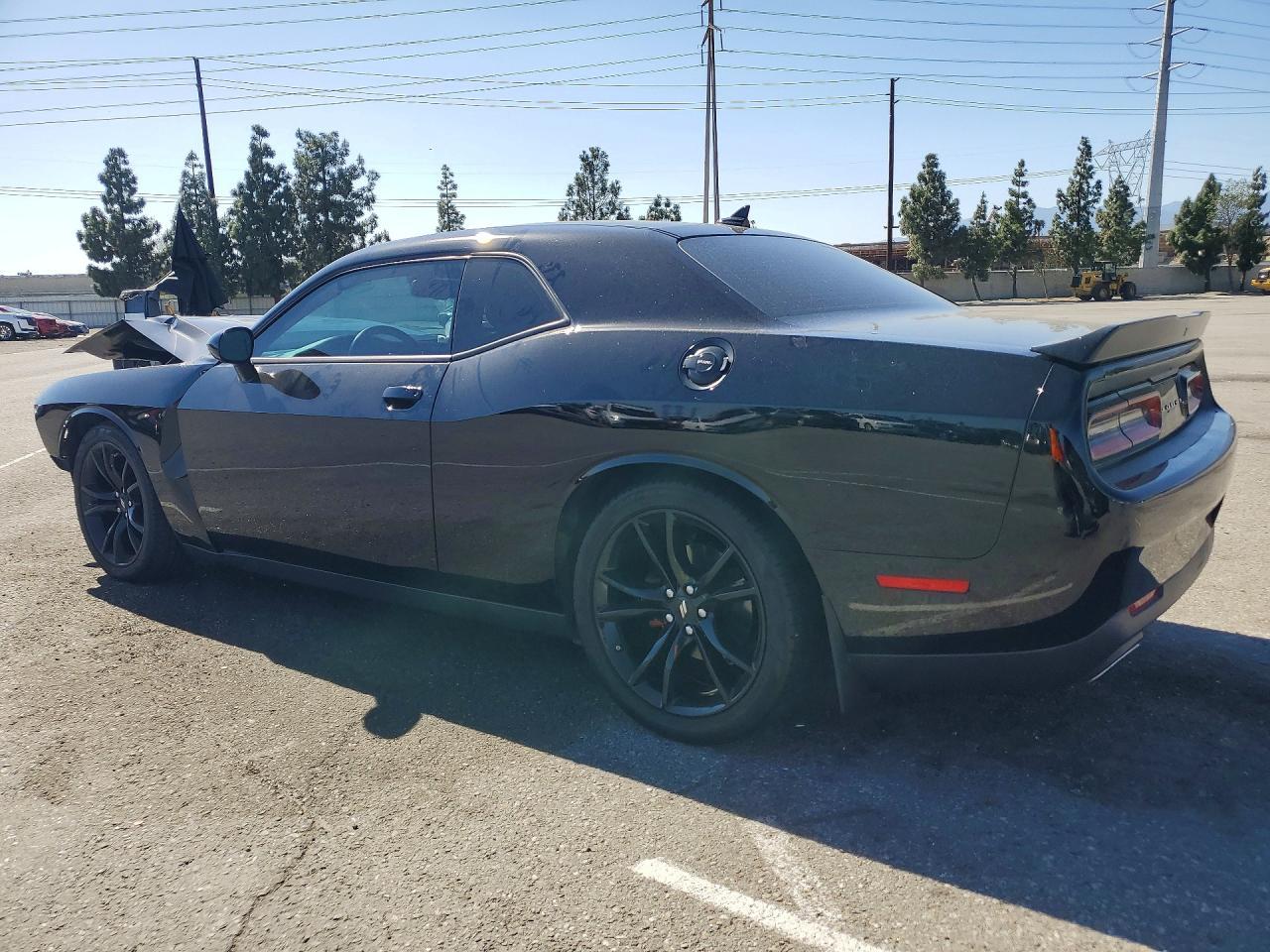 2017 Dodge Challenger Sxt - zdjęcie 2