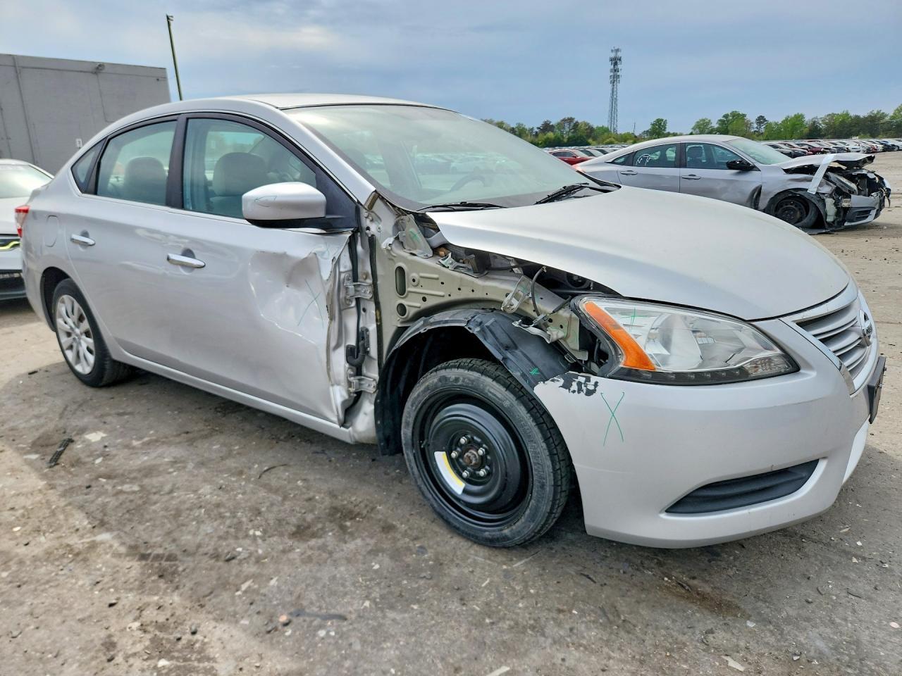 2013 Nissan Sentra S - zdjęcie 4