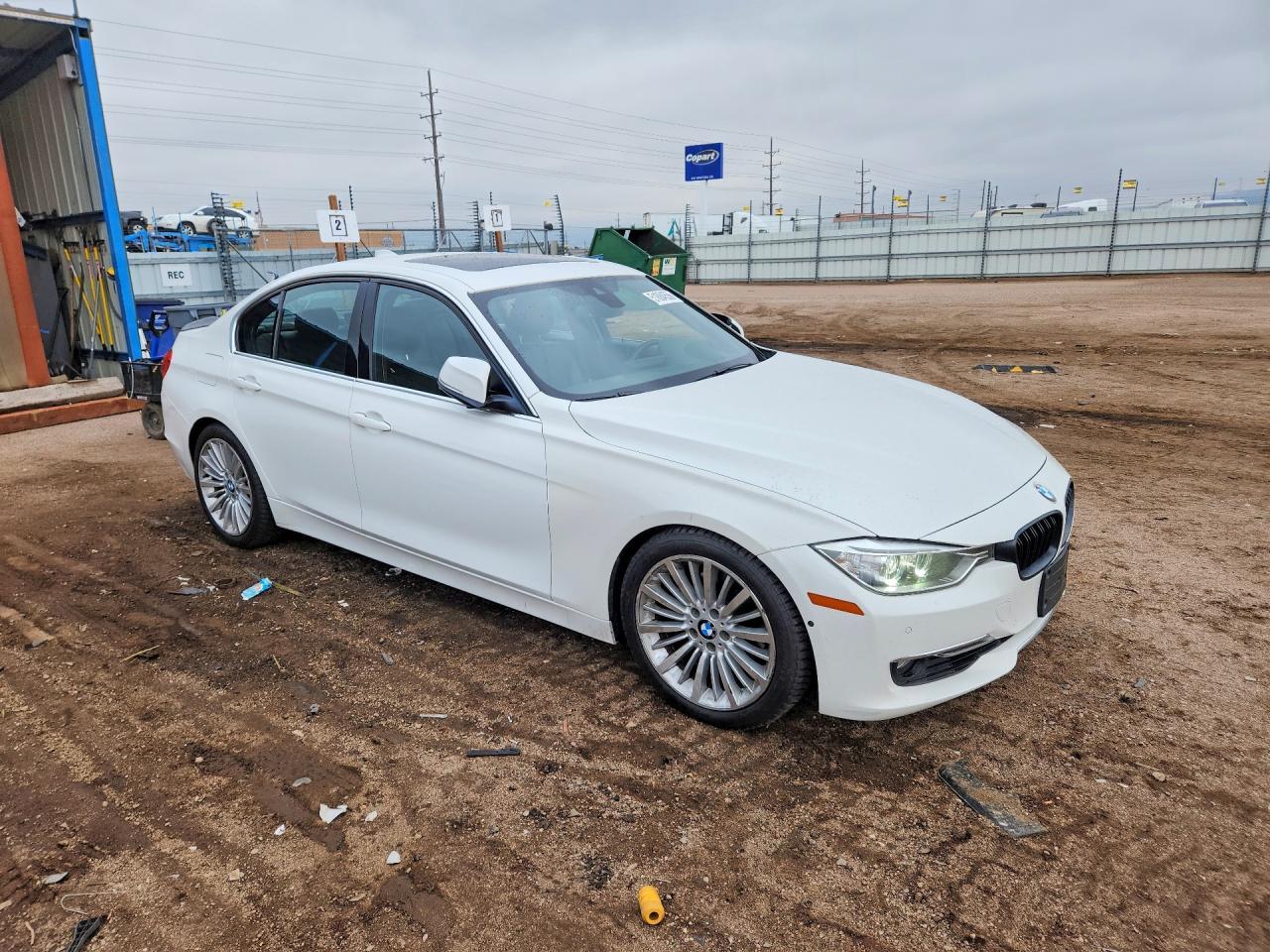 2015 BMW 328 Xi - zdjęcie 4