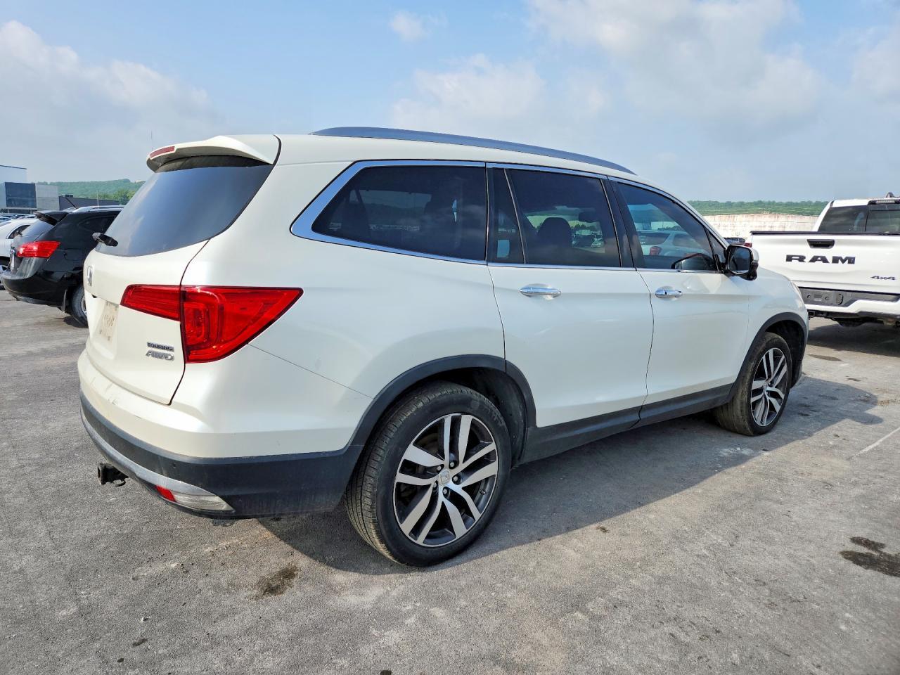 2016 Honda Pilot Touring - zdjęcie 3
