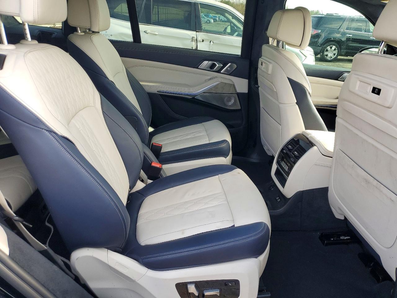 2020 BMW X7 M50I - zdjęcie 11