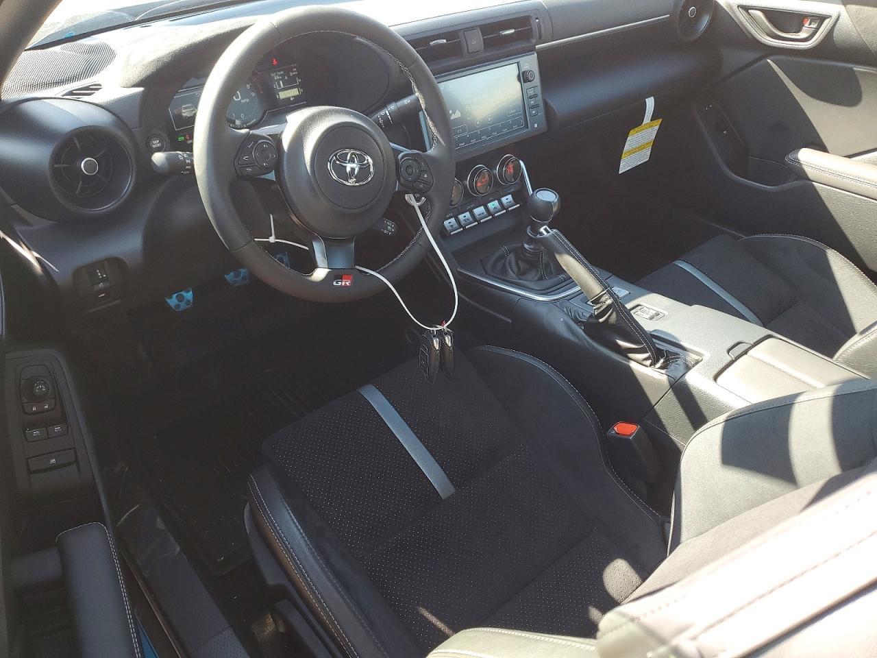 2025 Toyota Gr86 Premium - zdjęcie 8
