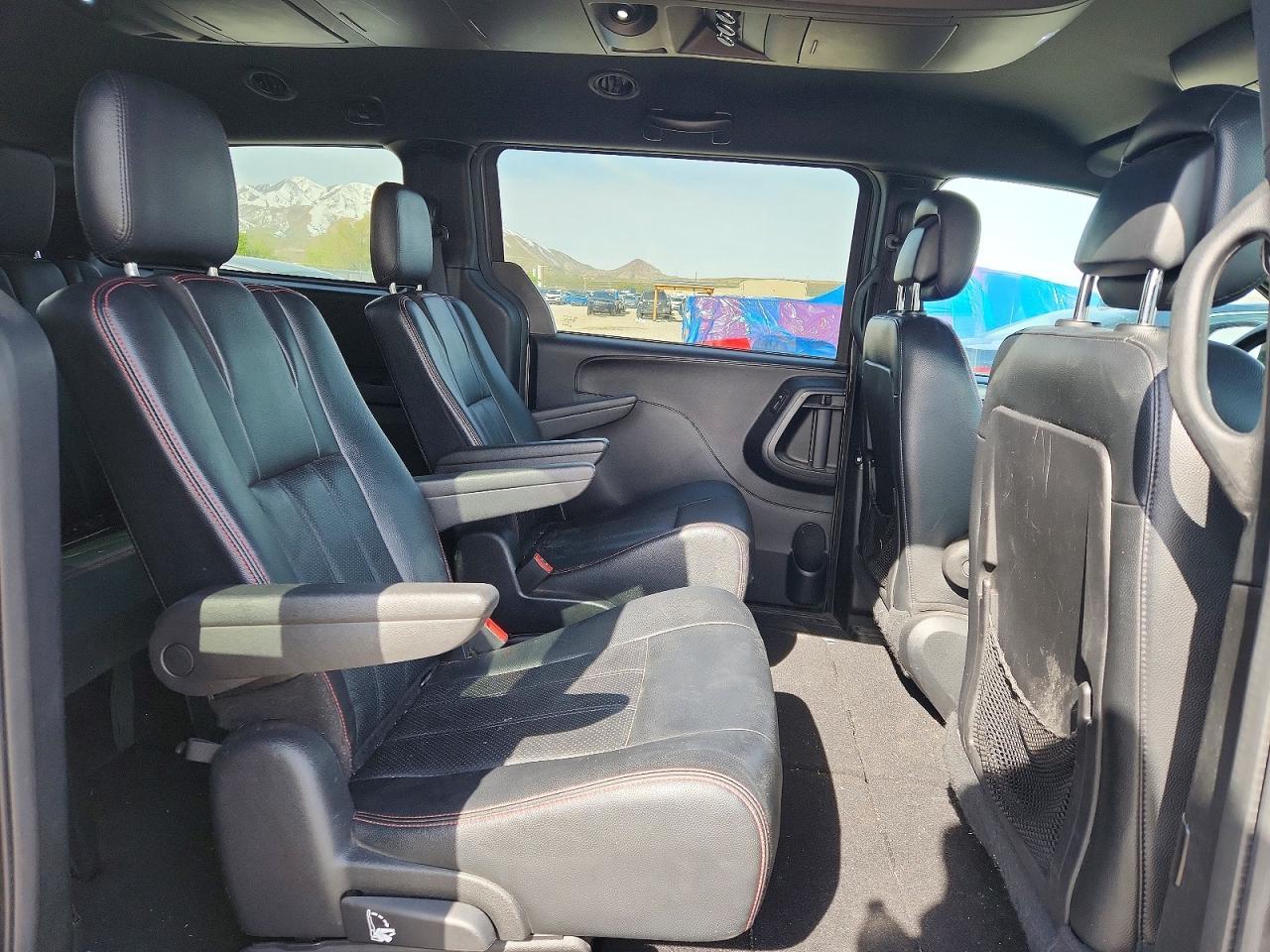2016 Dodge Grand Caravan R - zdjęcie 11