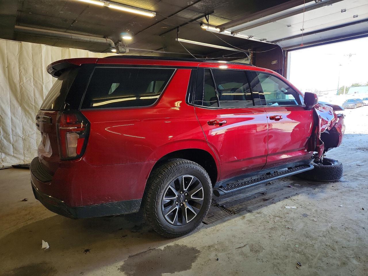 2021 Chevrolet Tahoe K1500 Z71 - zdjęcie 3