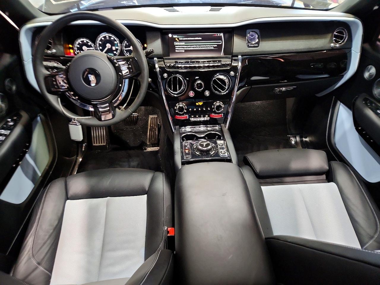 2023 Rolls-Royce Cullinan - zdjęcie 8