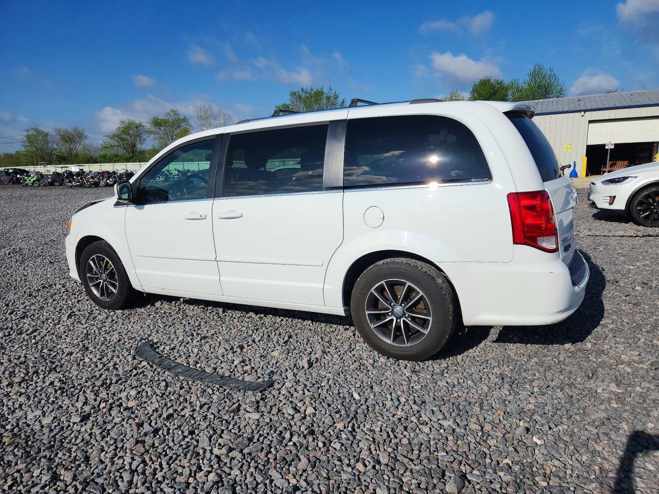 2017 Dodge Grand Caravan Sxt - zdjęcie 2