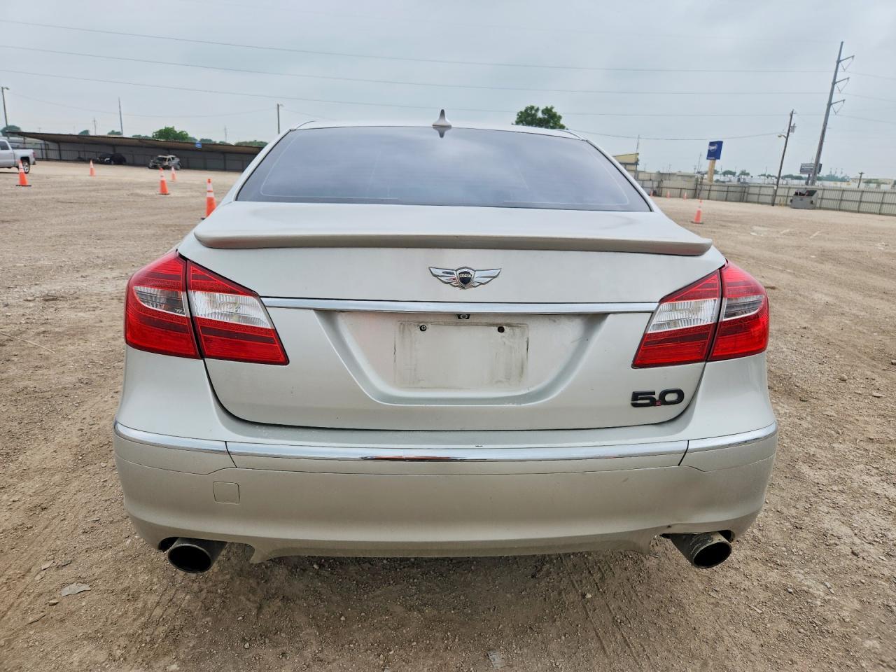2013 Hyundai Genesis 5.0L - zdjęcie 6