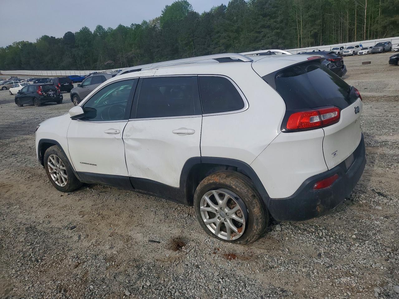 2015 Jeep Cherokee Latitude - zdjęcie 2