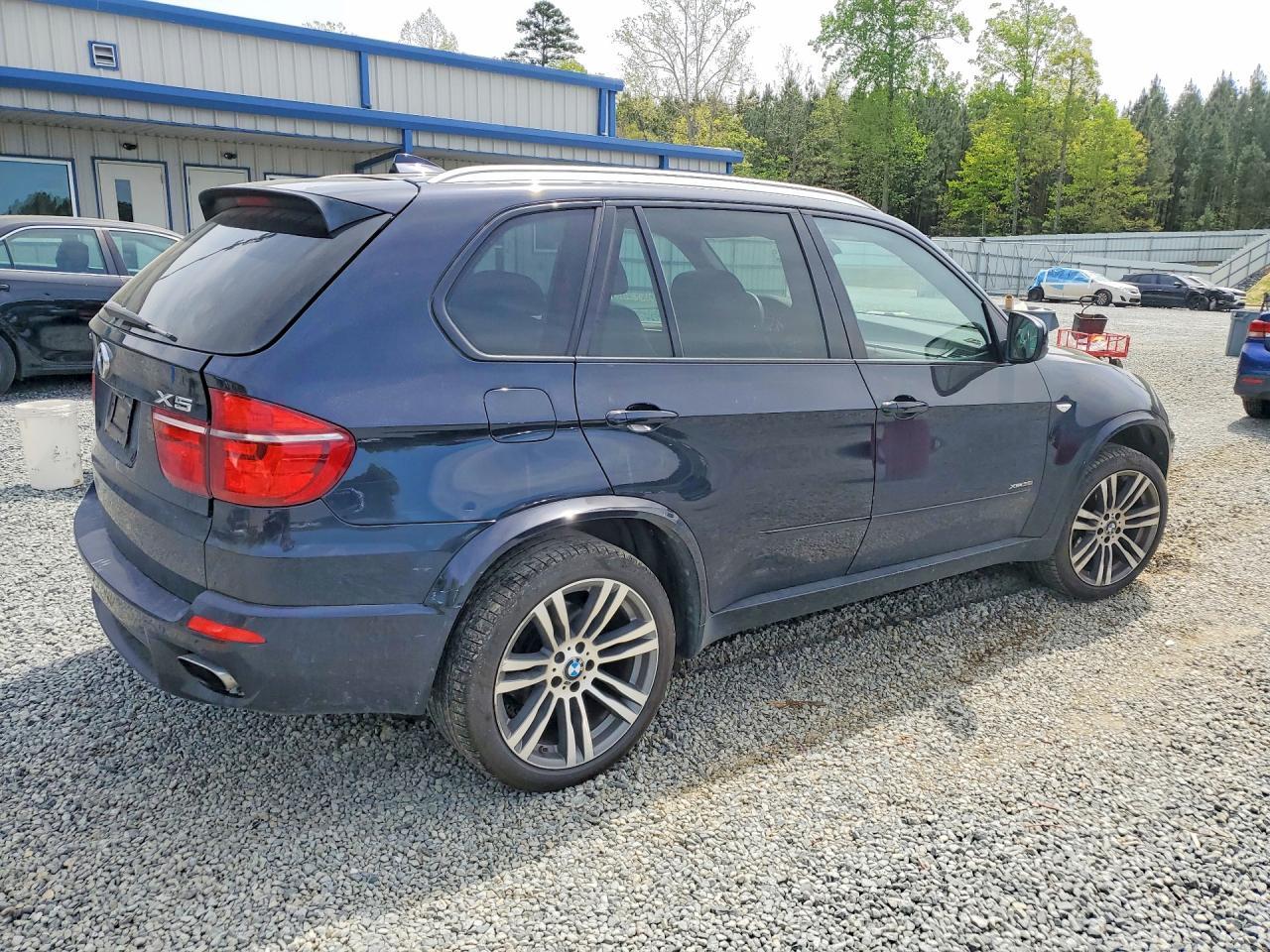 2013 BMW X5 xDrive35I - zdjęcie 3