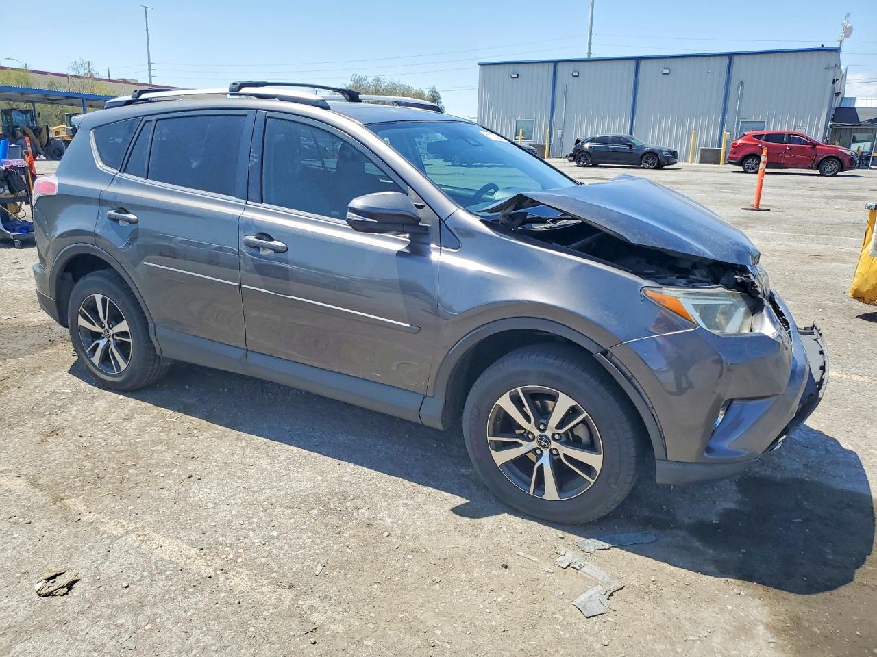 2017 Toyota Rav4 Xle - zdjęcie 4